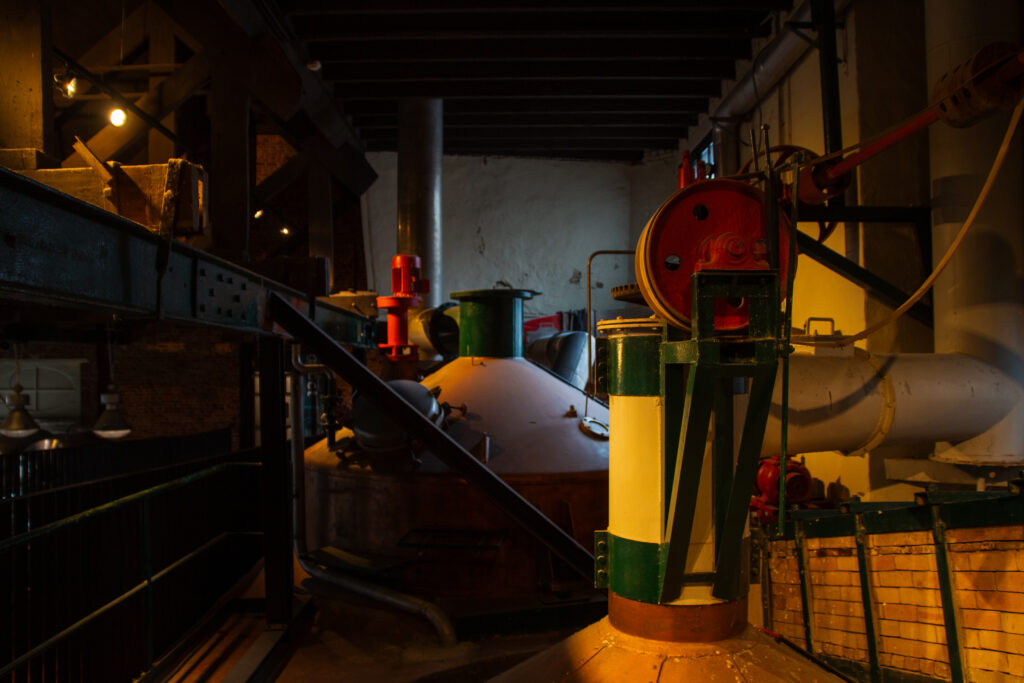 De oude ketels van de Koninck Brouwerij