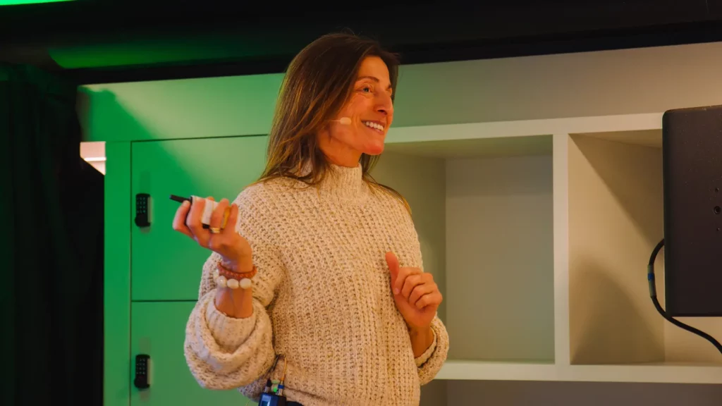anestehetist van evidensia geeft een presentatie tijdens de grote opening
